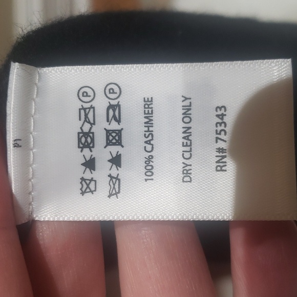 Nwt Tahari cashmere sweater cardigan black - Picture 5 of 9